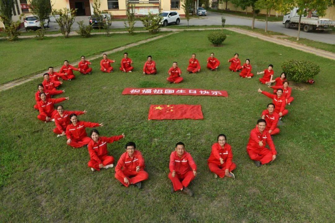 年关将至　农特产品集市开到家门口