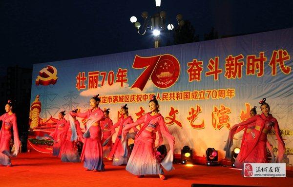 有序采摘大棚蔬菜